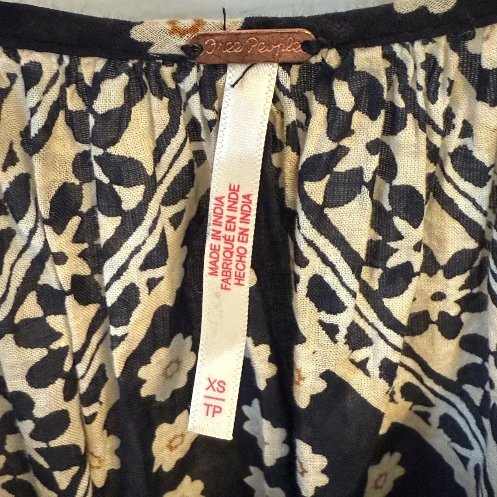 Free People Elena Printed Top XSmall - Picture 4 of 7